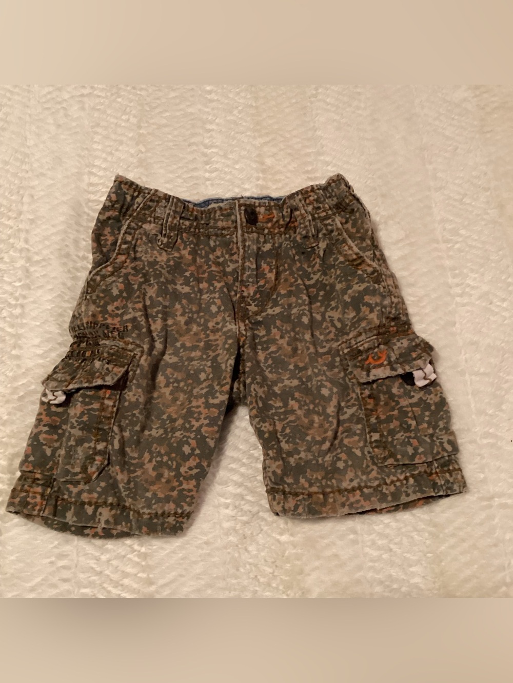 Kids True Religion Sz 4 Orange Camo Distressed Cargo Style Shorts